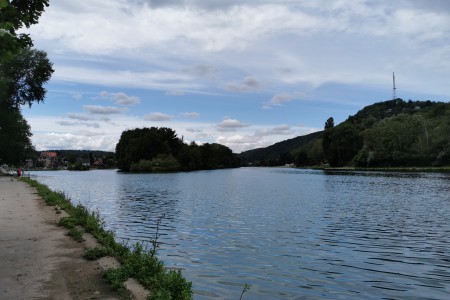  La Meuse à Godinne.
